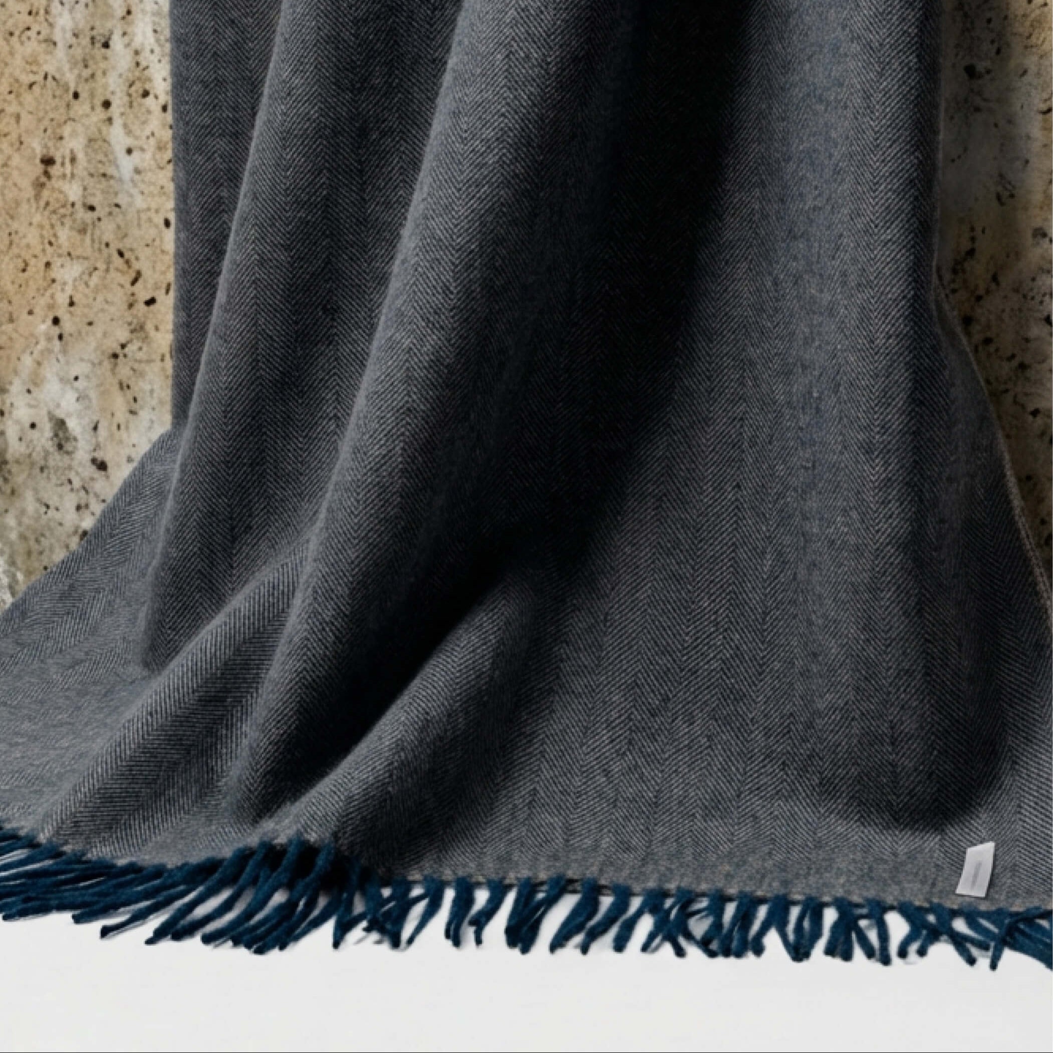 Alpakos pledas Herringbone Deep Blue